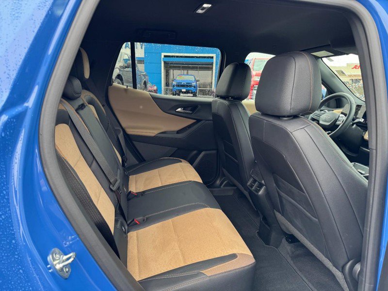 Used 2025 Chevrolet Equinox ACTIV image 9