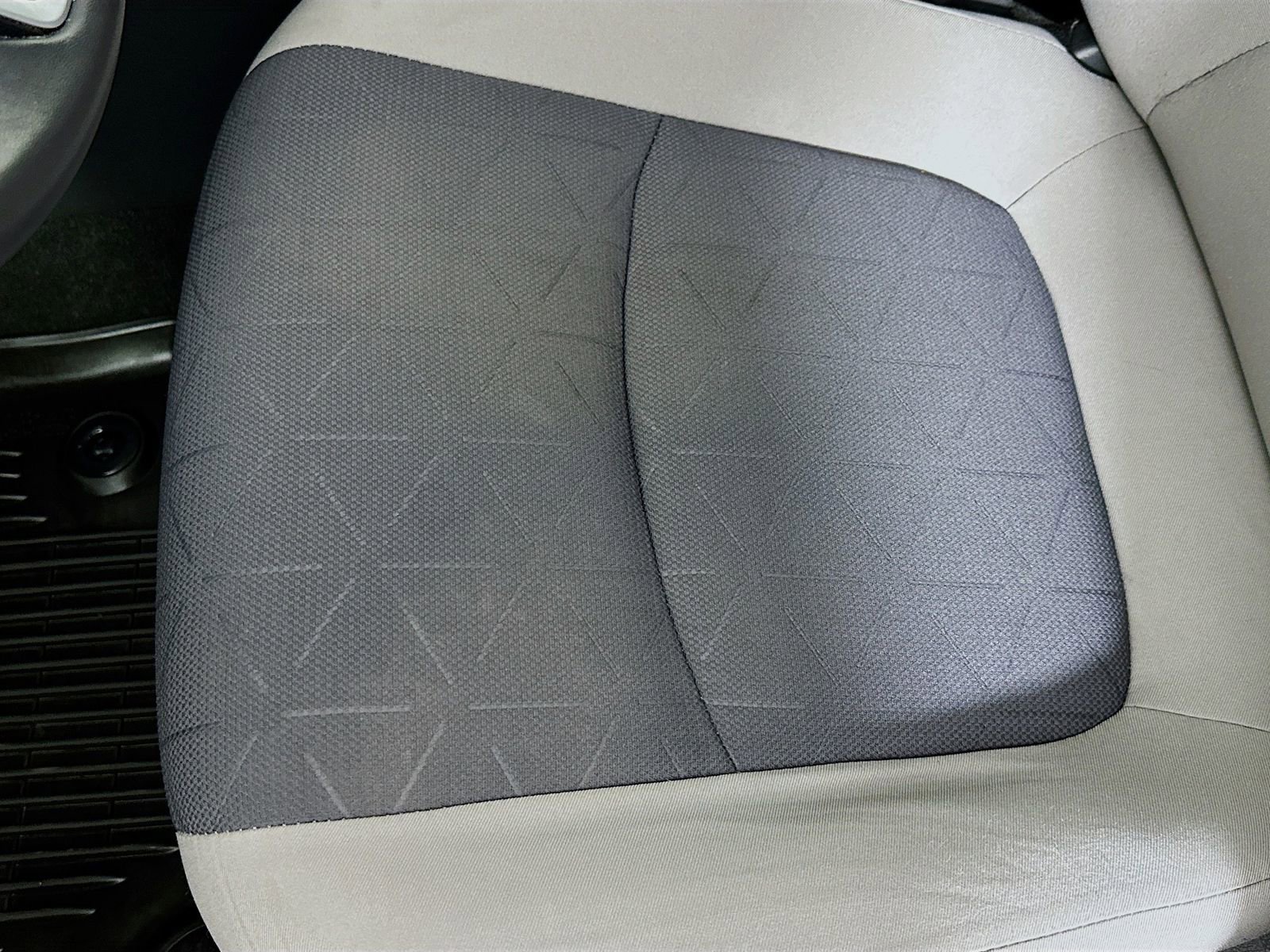 Used 2024 Toyota RAV4 XLE w/ Convenience Package image 20