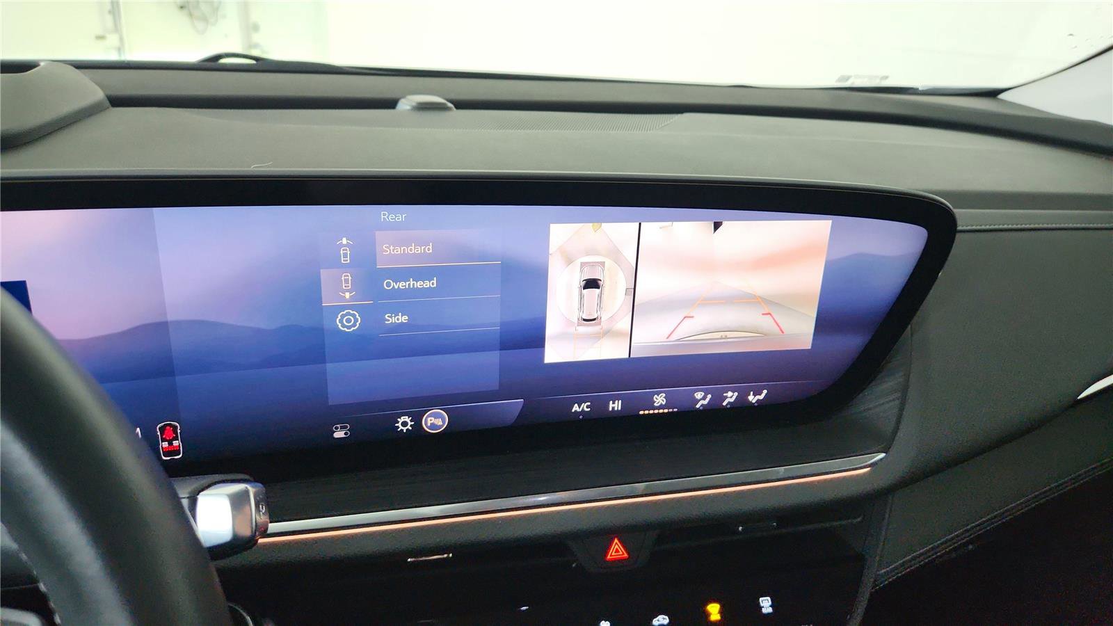 Used 2025 Buick Envision Preferred image 28