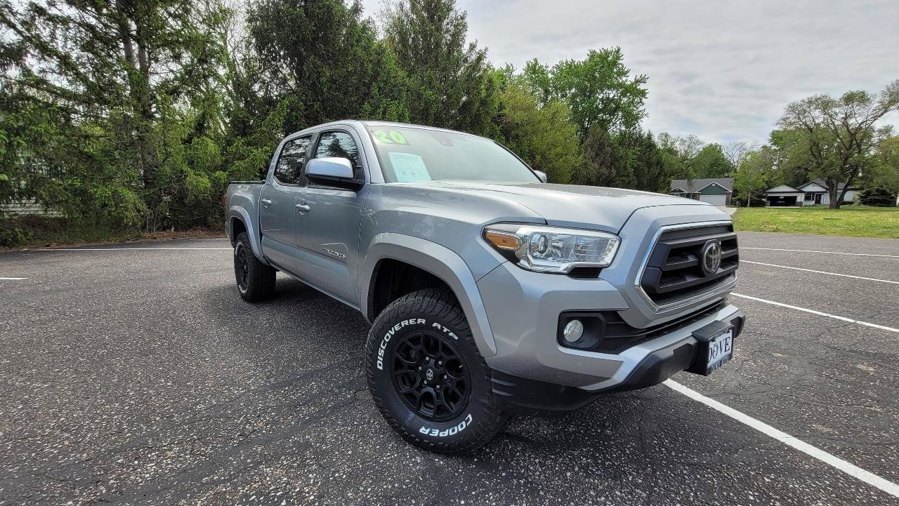 Used 2020 Toyota Tacoma SR5 AWD/4WD image 5