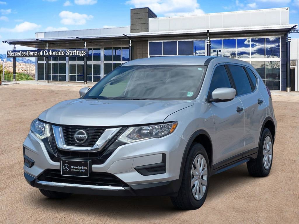 Used 2018 Nissan Rogue S image 3