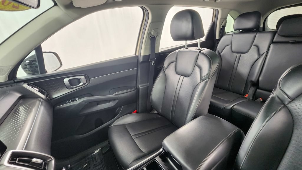 Used 2021 Kia Sorento S w/ Panoramic Sunroof Package FWD image 13