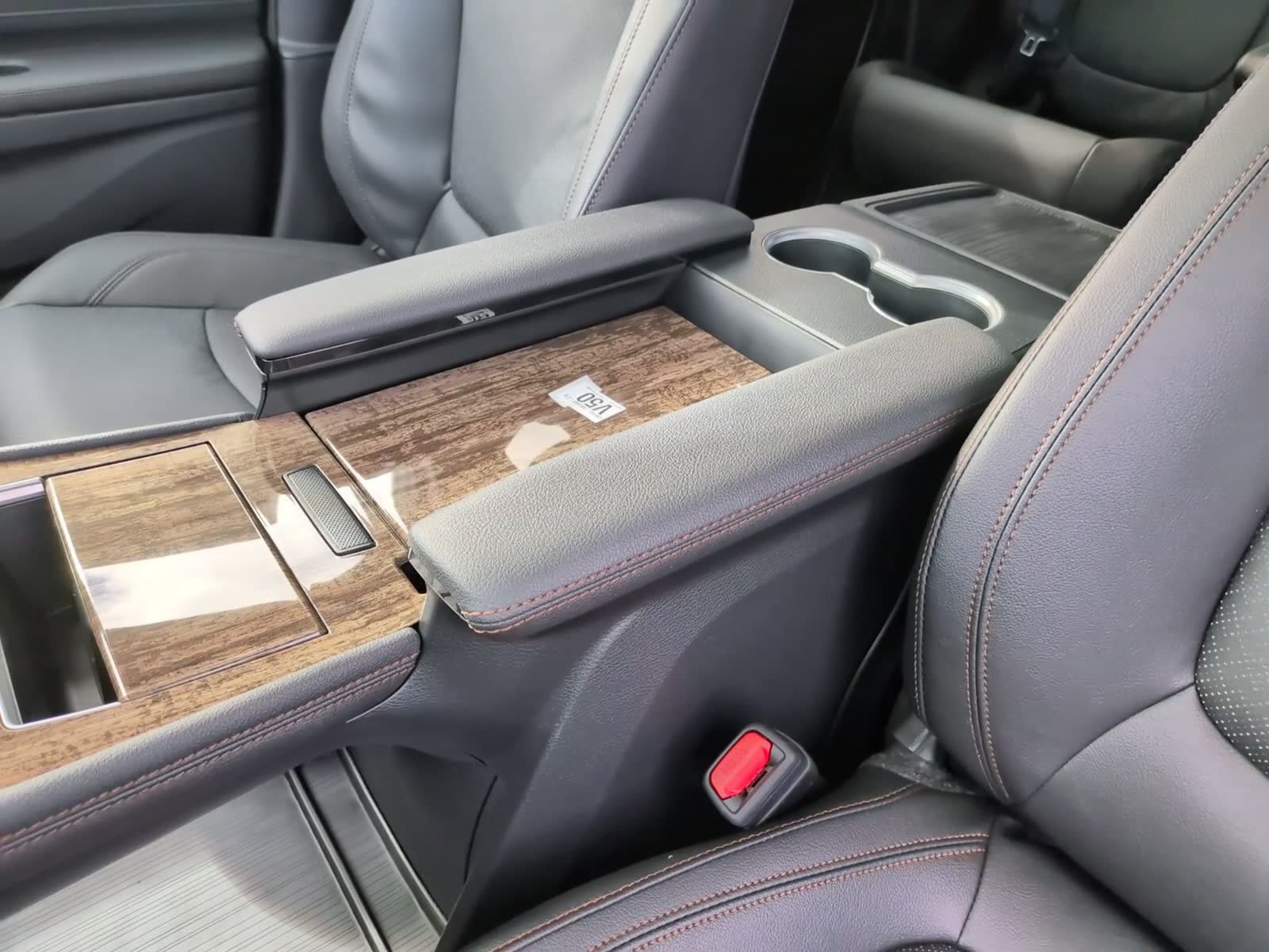 New 2026 Toyota Sienna Platinum AWD/4WD image 23