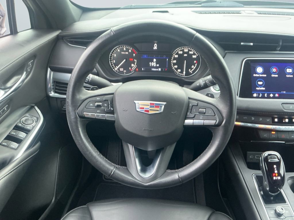 Used 2022 Cadillac XT4 Premium Luxury w/ Enhanced Visibility Package image 12