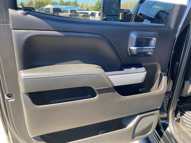 Used 2019 Chevrolet Silverado 2500 LTZ w/ Duramax Plus Package AWD/4WD image 26