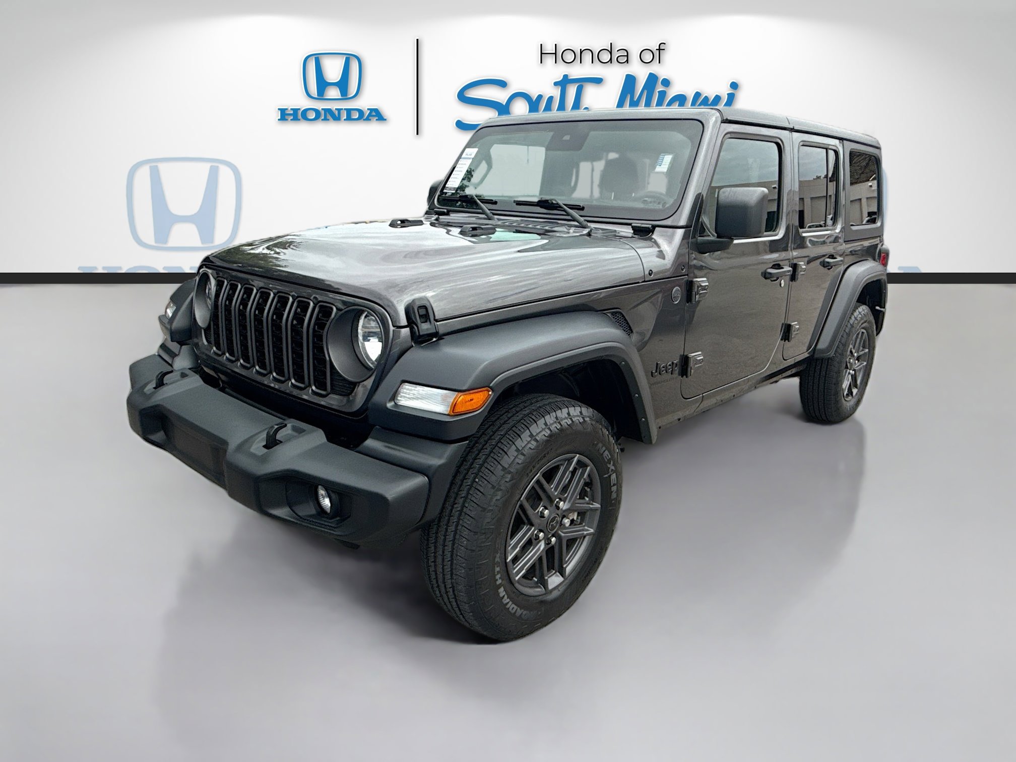 Used 2024 Jeep Wrangler Sport S image 3