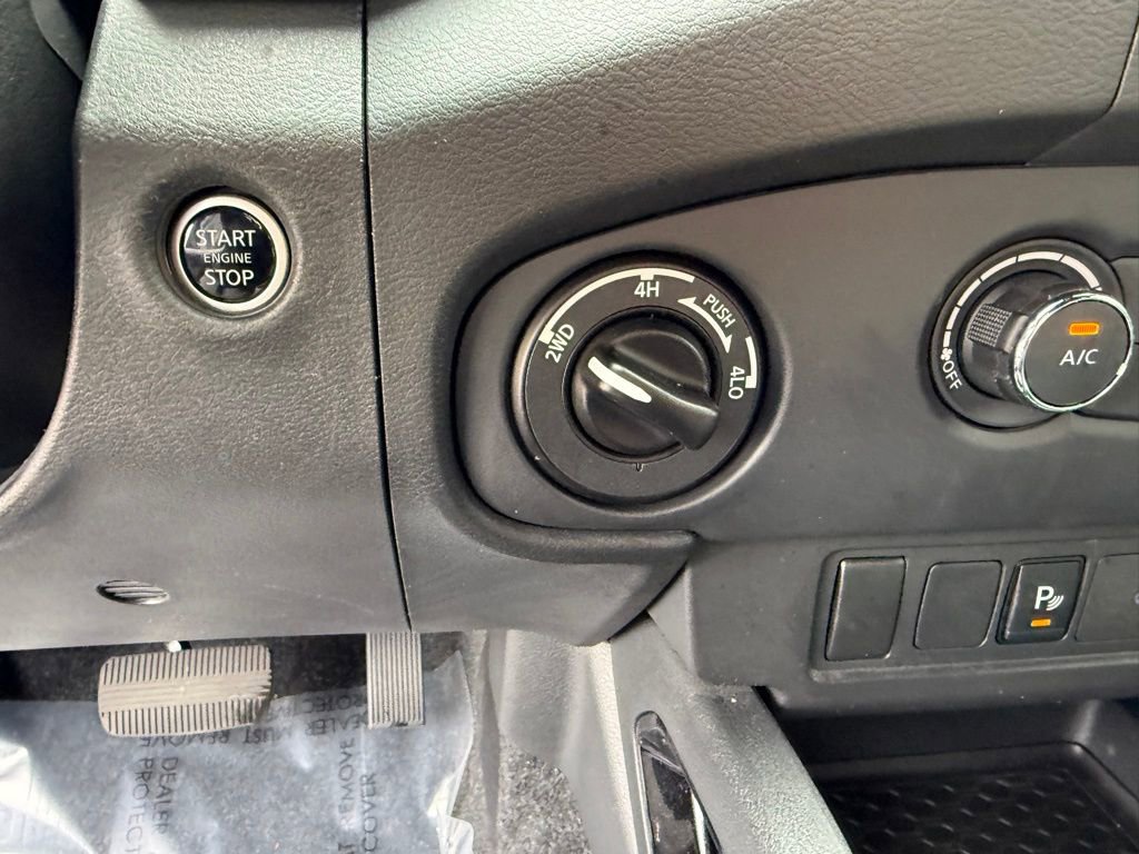 Certified 2023 Nissan Frontier SV w/ Midnight Edition Package image 22