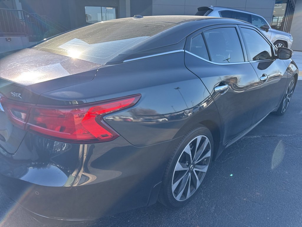 Used 2016 Nissan Maxima SR image 3