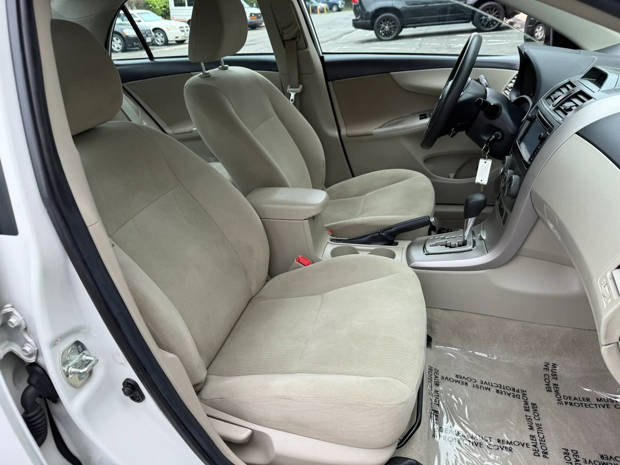 Used 2013 Toyota Corolla LE FWD image 18