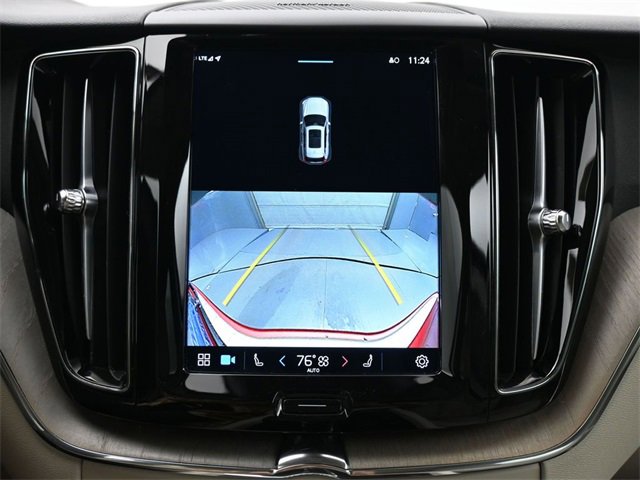 Used 2023 Volvo XC60 B5 Plus w/ Protection Package Premier image 21