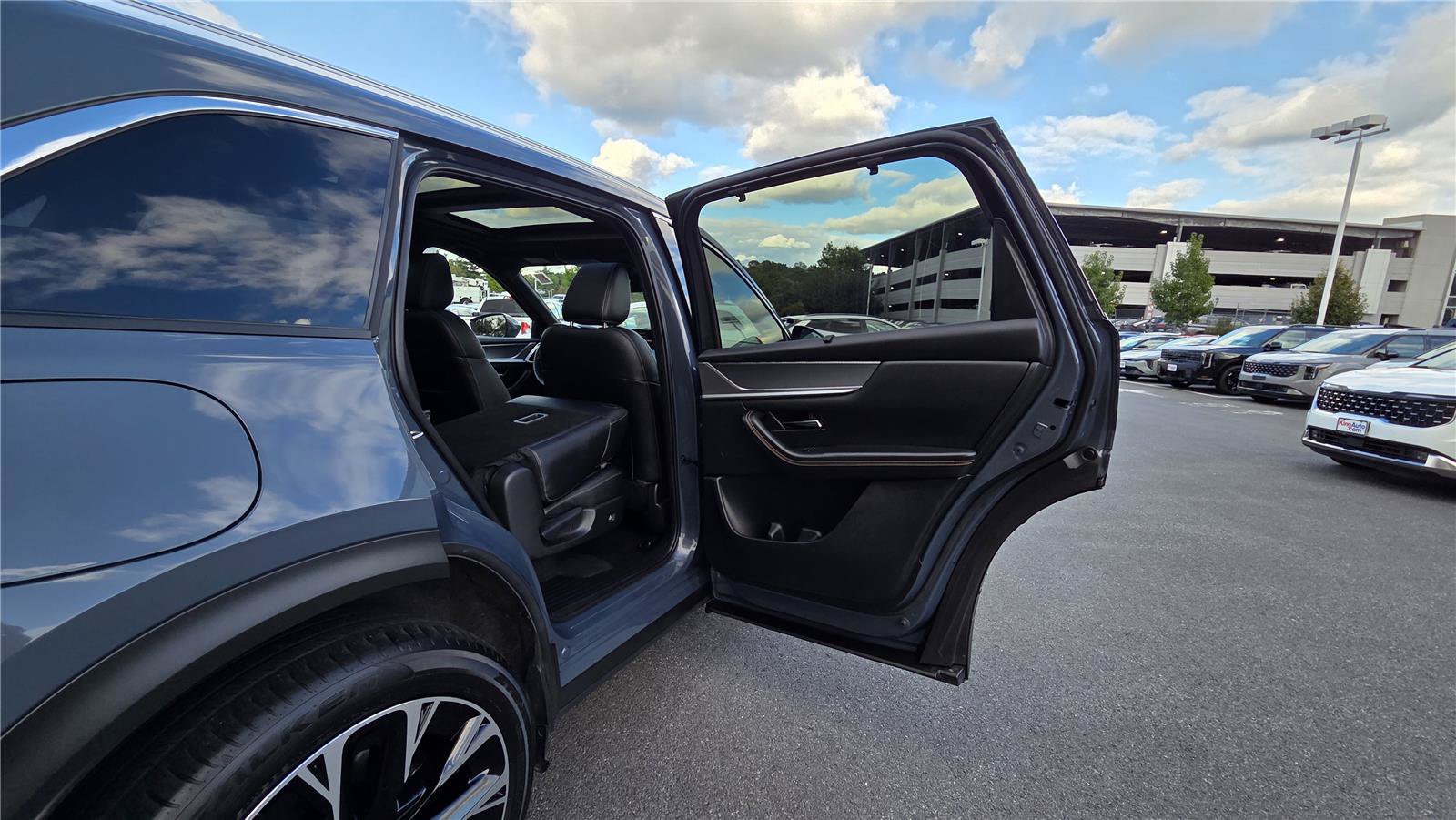 Used 2026 MAZDA CX-90 Plug-In Hybrid w/ Premium Plus AWD/4WD image 35
