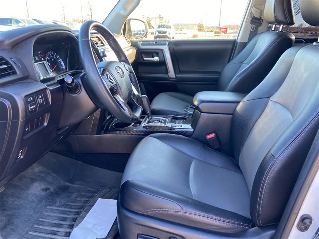 Used 2016 Toyota 4Runner SR5 image 18