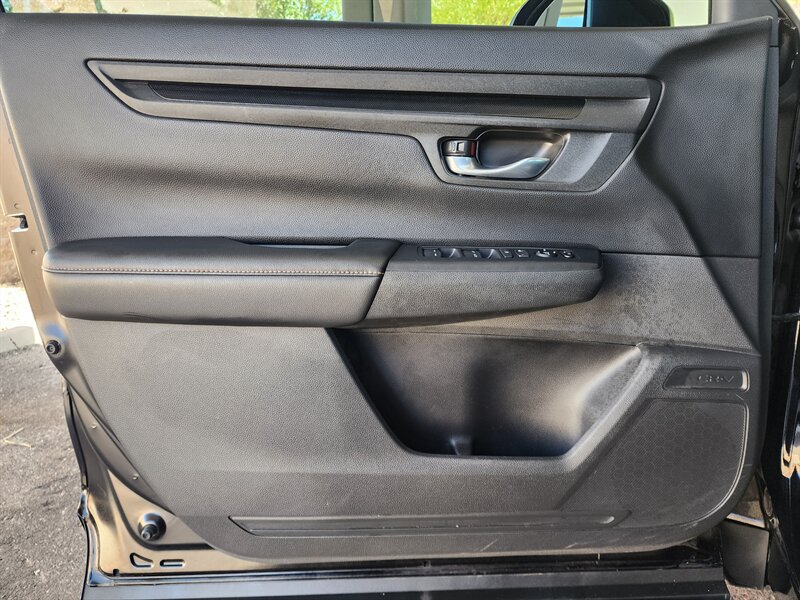 Used 2023 Honda CR-V Sport image 19