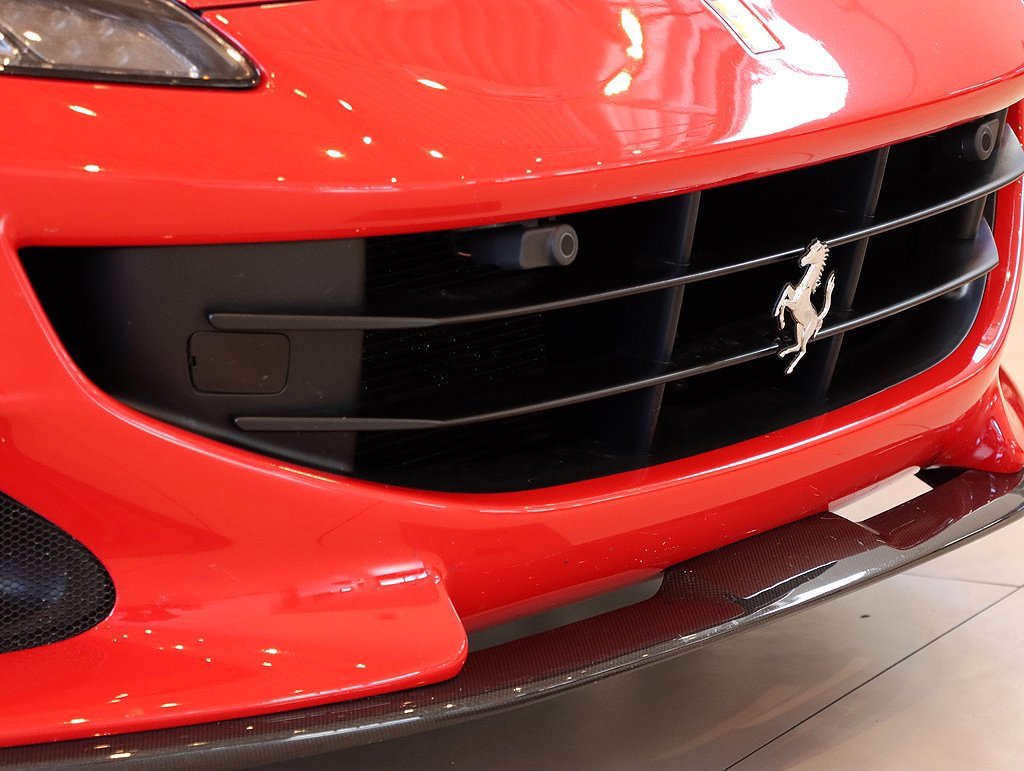 Certified 2022 Ferrari Portofino M image 18