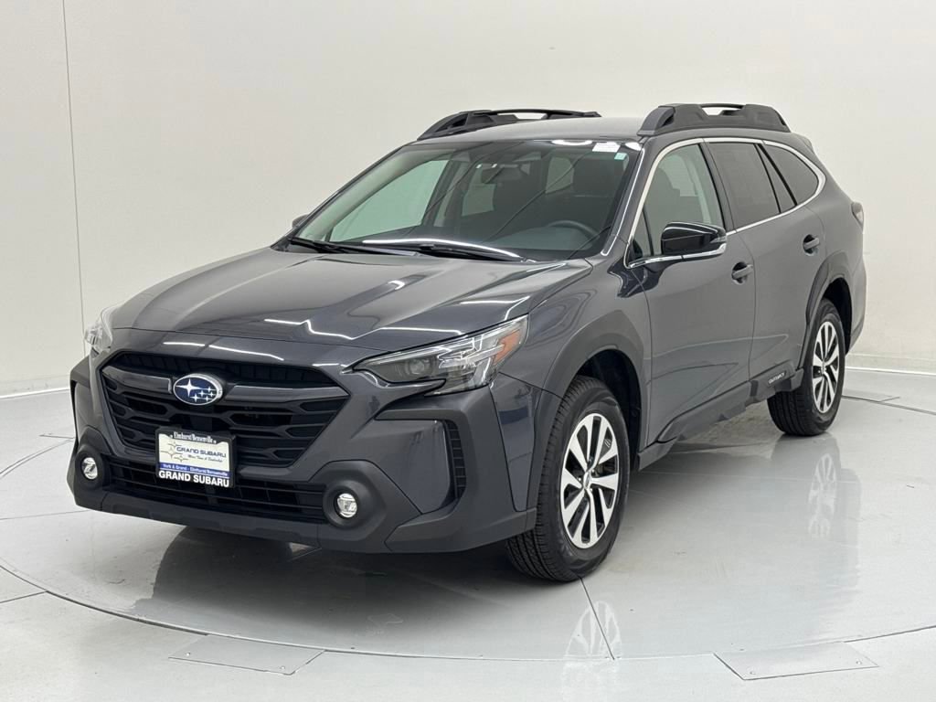 Used 2024 Subaru Outback Premium image 1