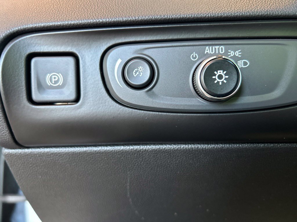 Used 2018 Buick Enclave Premium FWD image 26