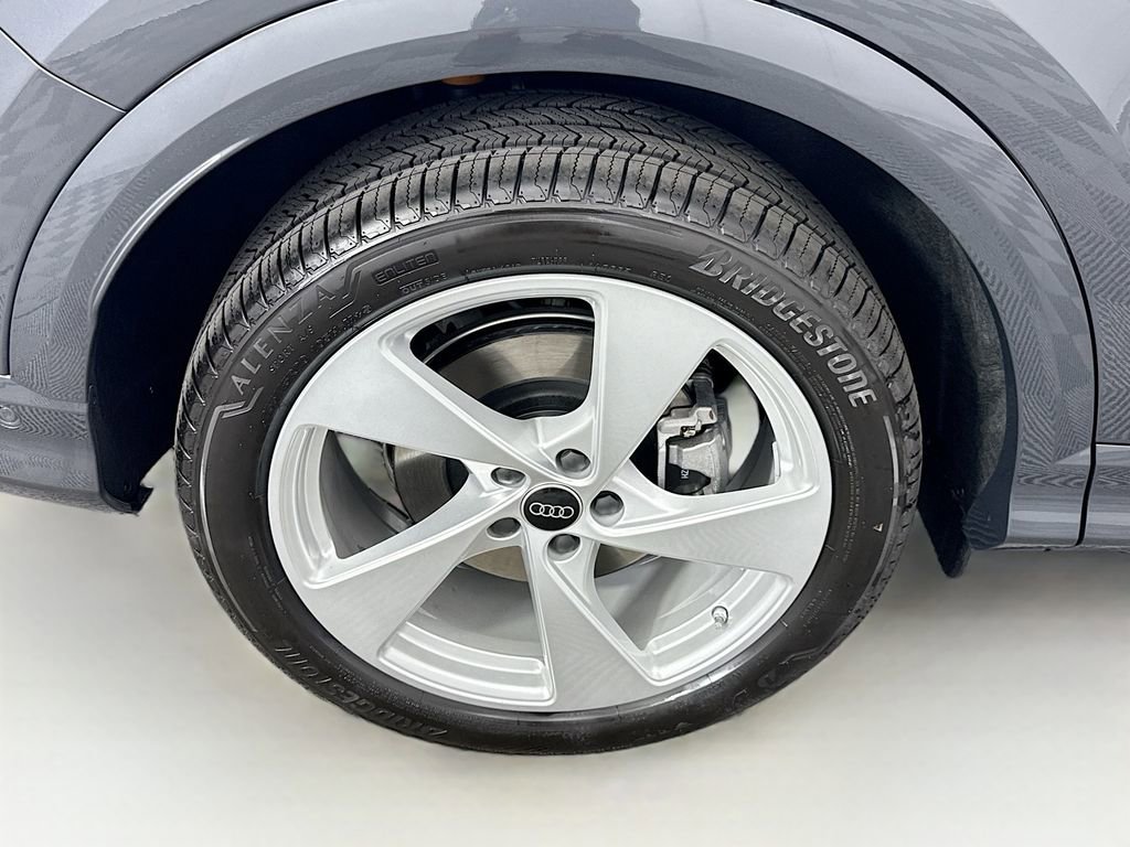 Used 2025 Audi Q5 Prestige image 33