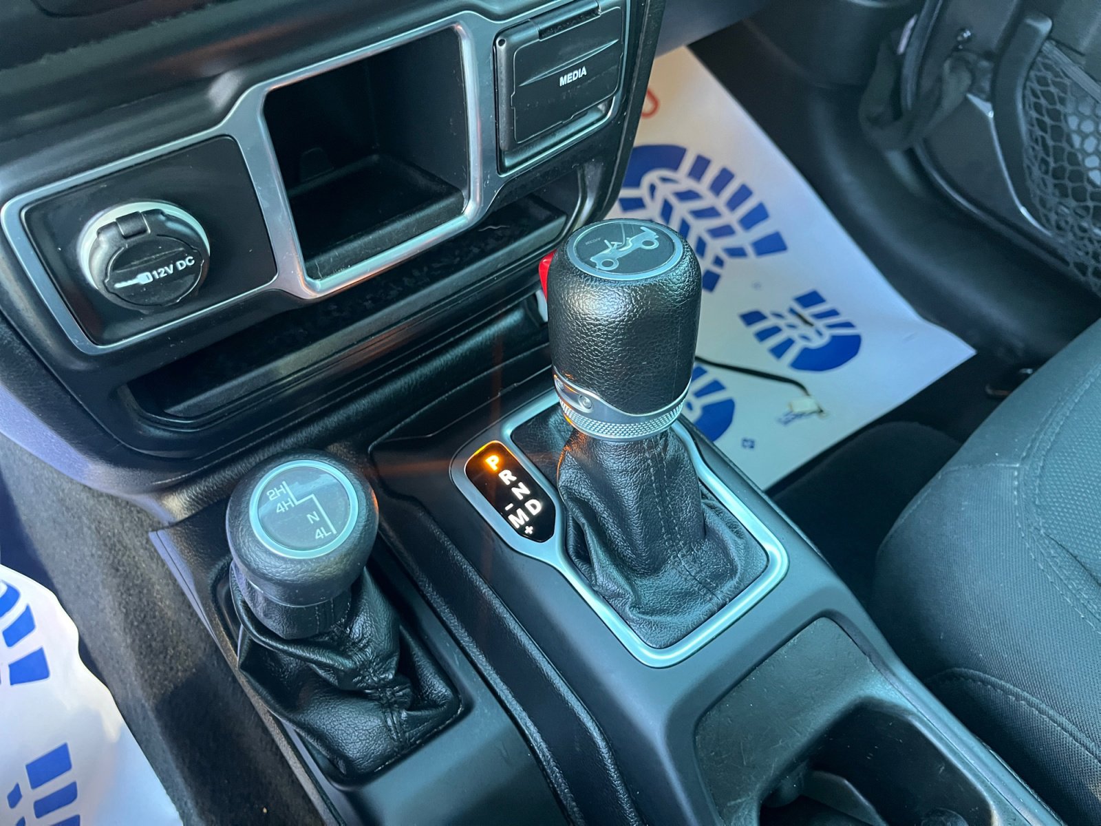 Used 2018 Jeep Wrangler Unlimited Sport image 31