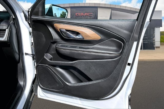 Certified 2021 GMC Terrain SLE w/ Driver Convenience Package AWD/4WD image 19