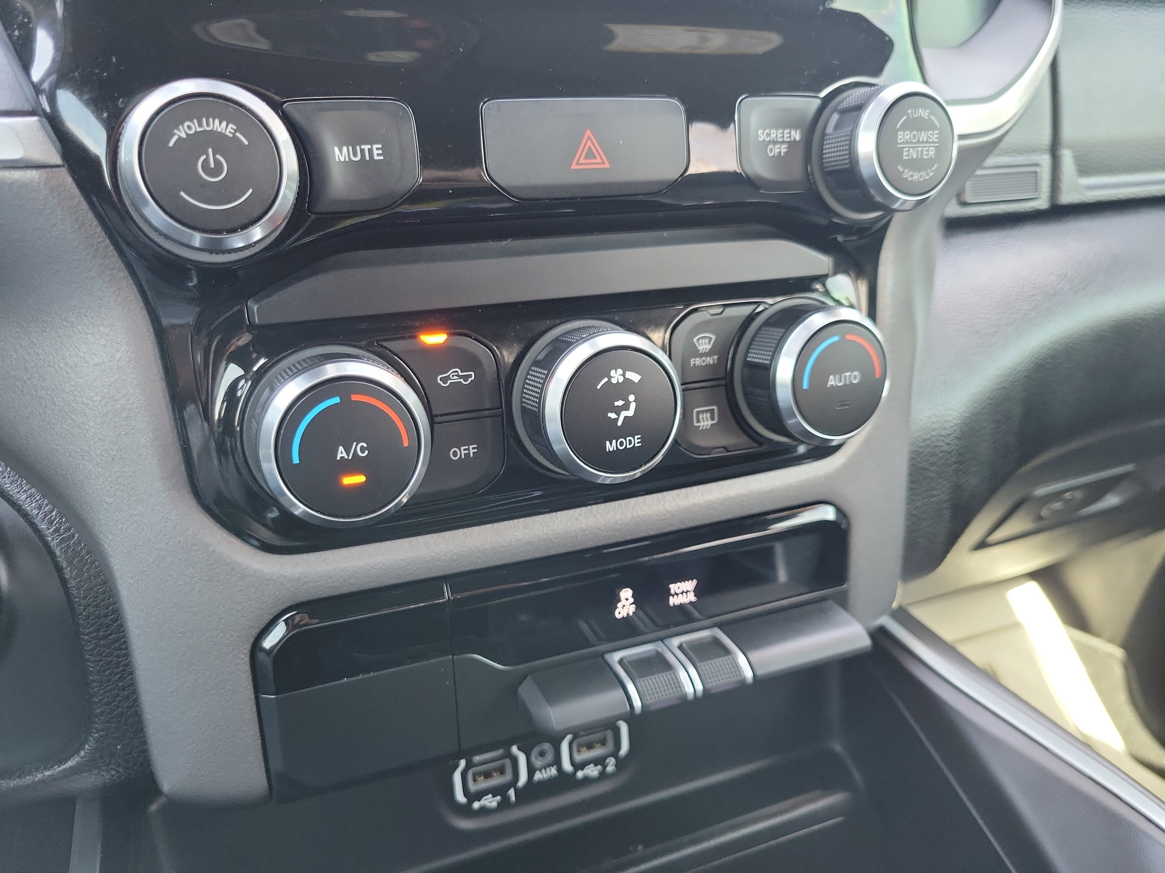 Used 2022 RAM 1500 Big Horn image 25