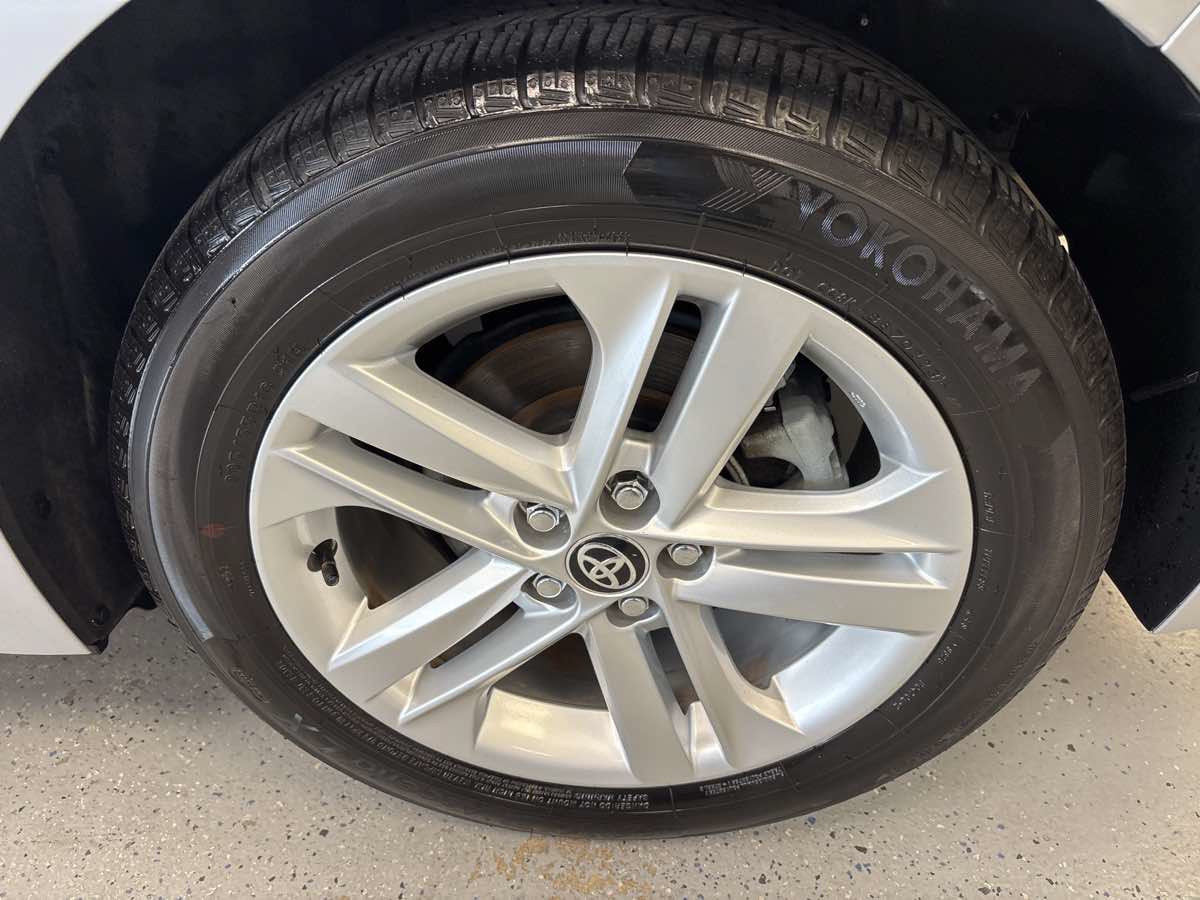 Used 2019 Toyota Corolla SE w/ Carpet Mat Package FWD image 26