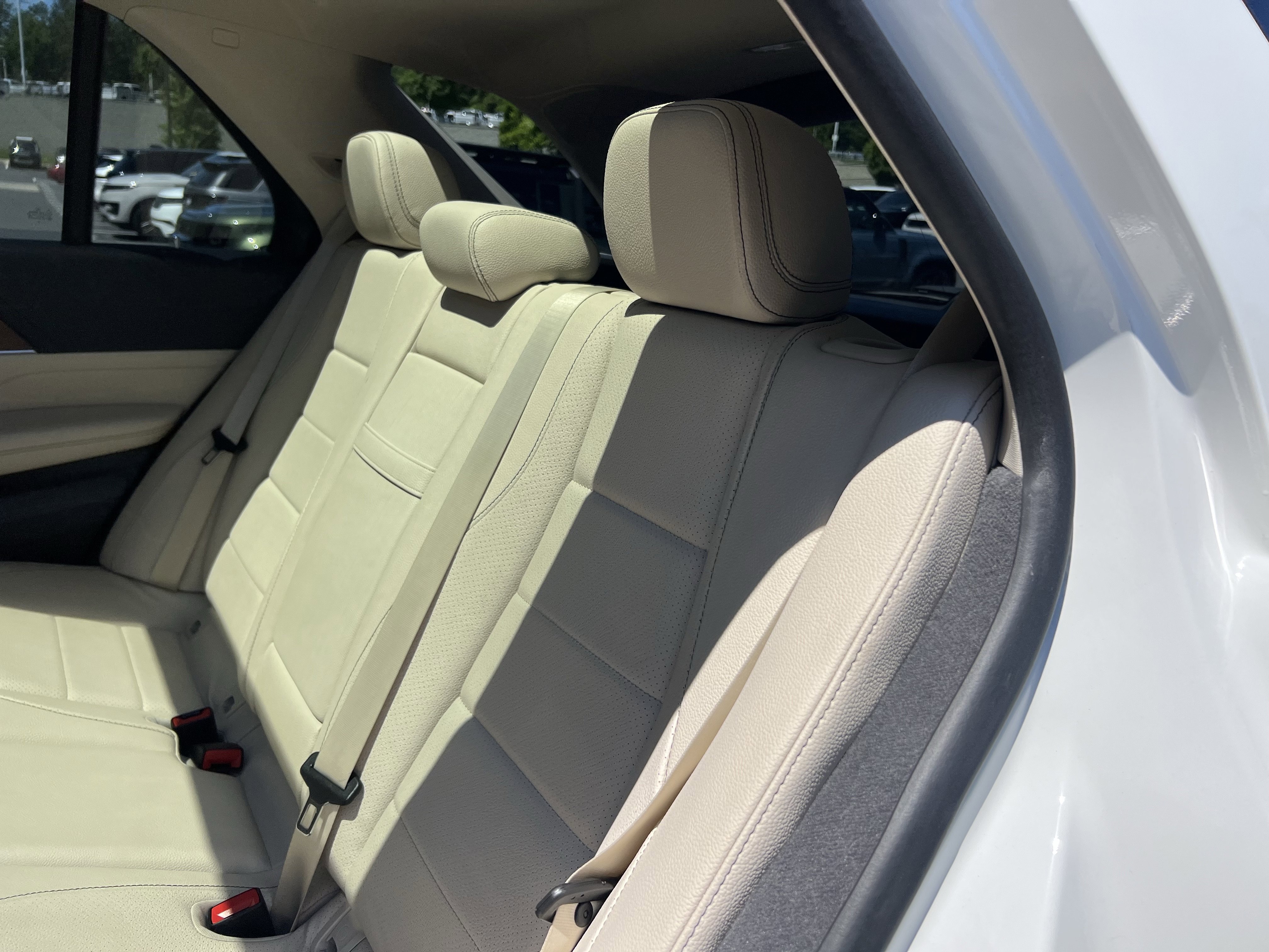Used 2020 Mercedes-Benz GLE 350 4MATIC image 34