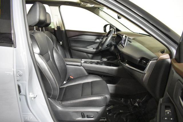Used 2023 Nissan Rogue SL AWD/4WD image 34