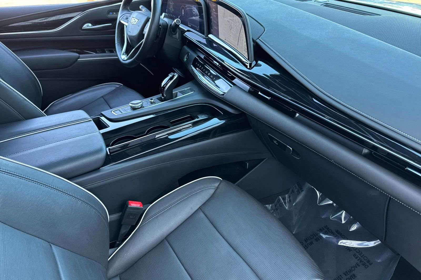 Certified 2024 Cadillac Escalade Sport image 17