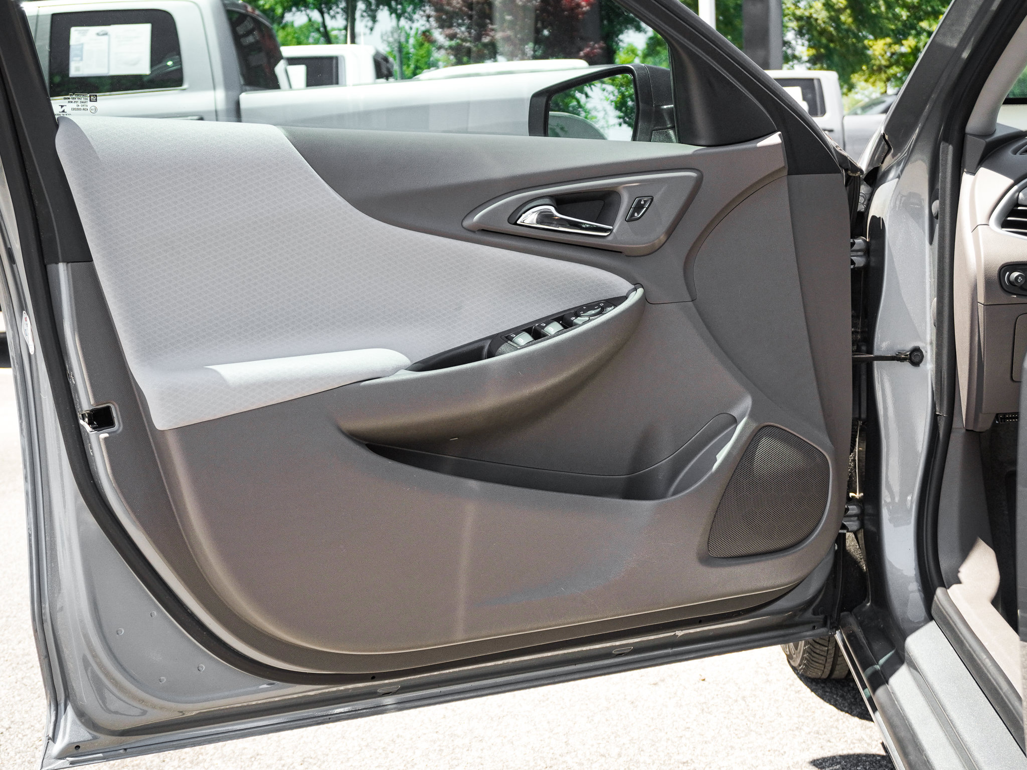 Used 2024 Chevrolet Malibu LS FWD image 14