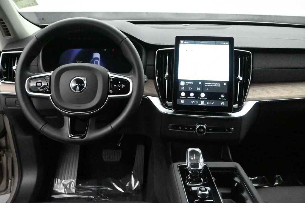 New 2026 Volvo XC90 B6 Plus AWD/4WD image 12