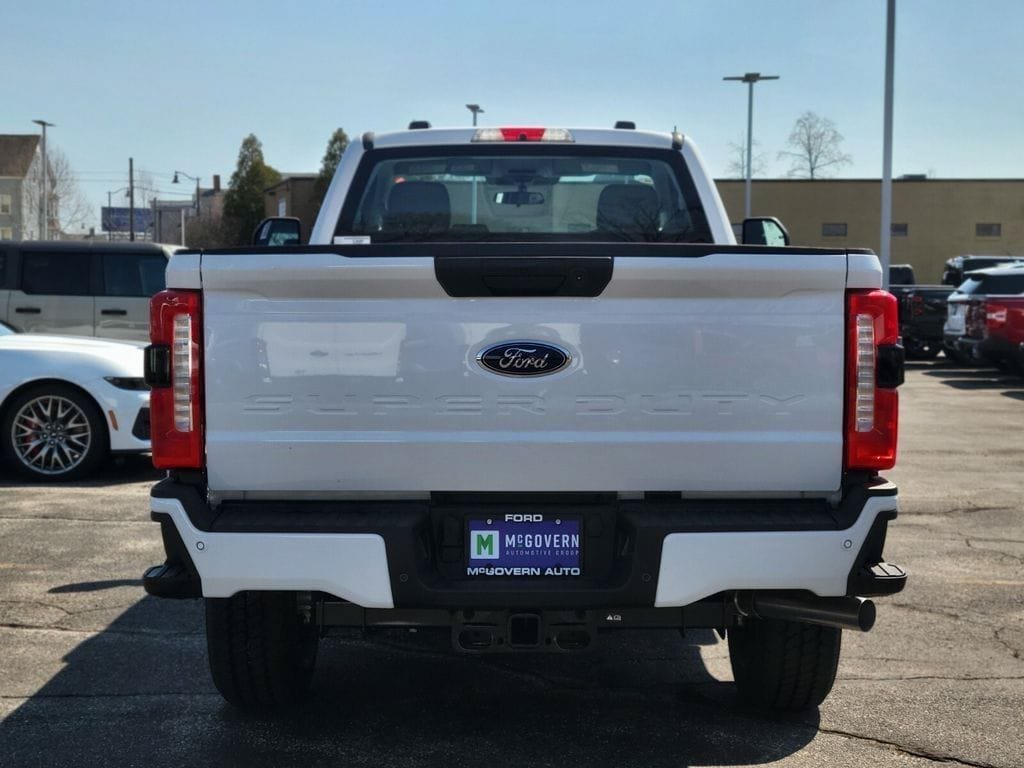 New 2026 Ford F250 XL w/ STX Appearance Package AWD/4WD image 4