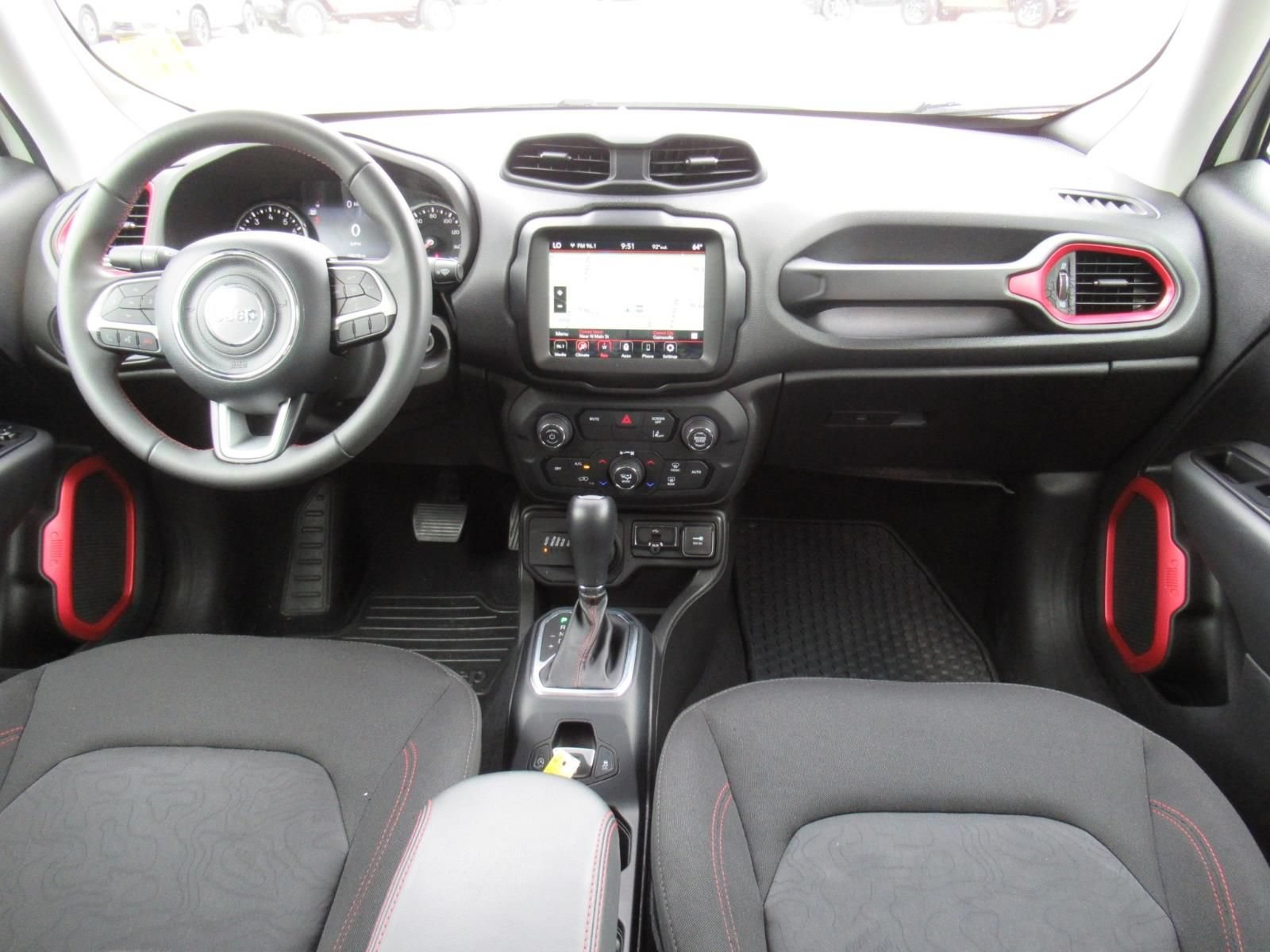 Certified 2023 Jeep Renegade Trailhawk AWD/4WD image 12