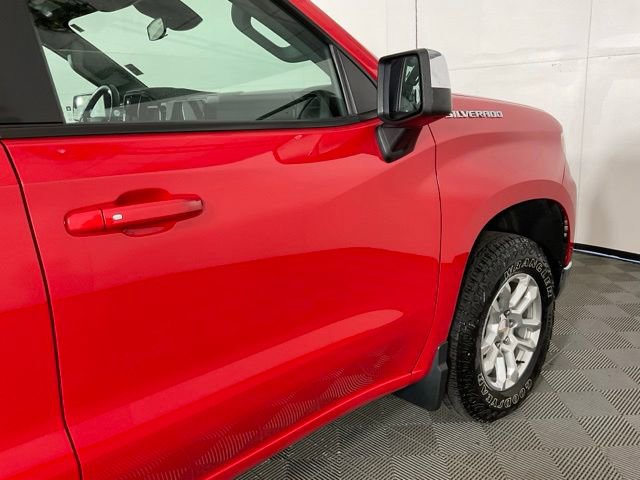 Used 2024 Chevrolet Silverado 1500 LT AWD/4WD image 9