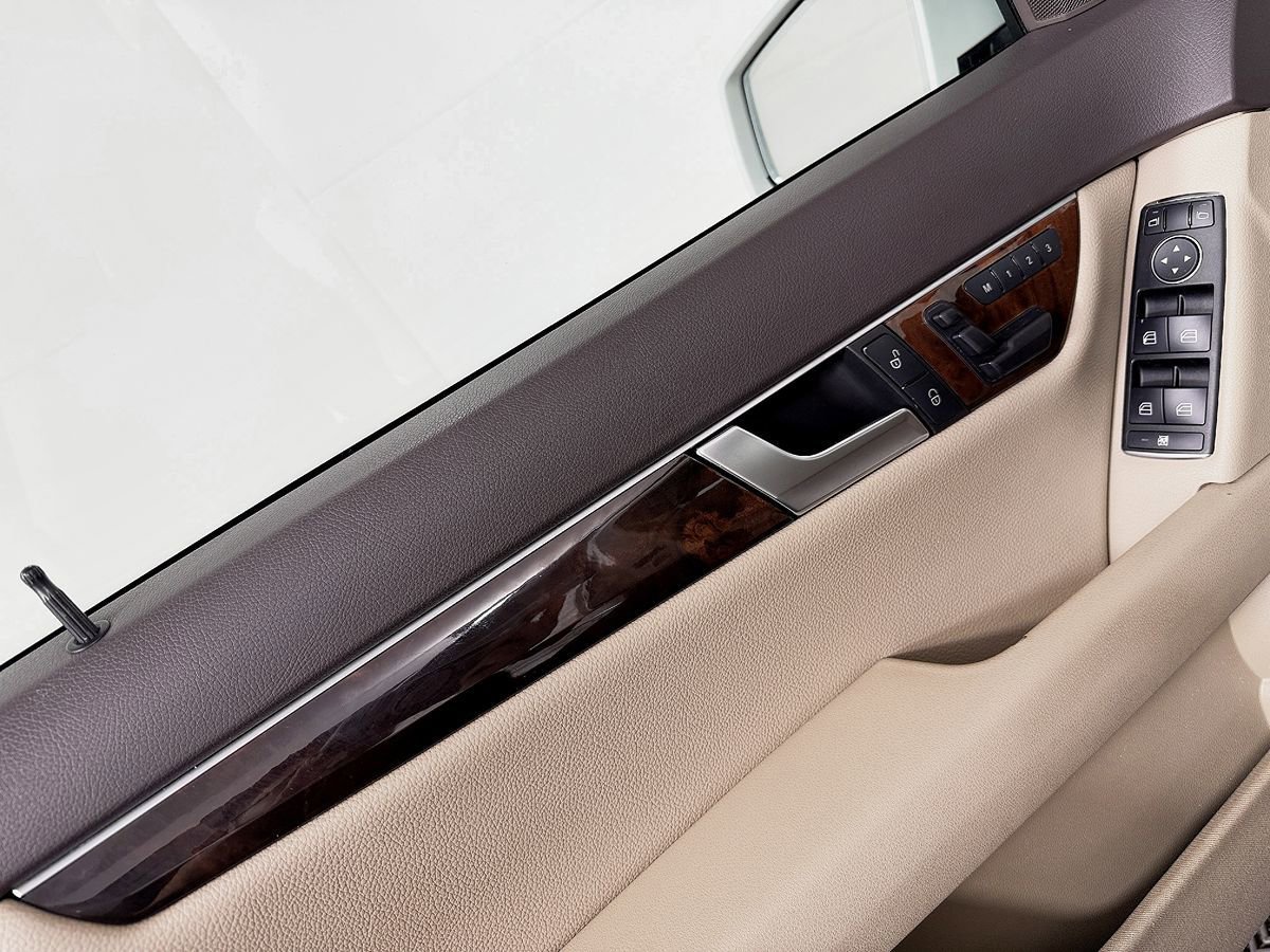 Used 2014 Mercedes-Benz C 300 4MATIC Sedan image 19