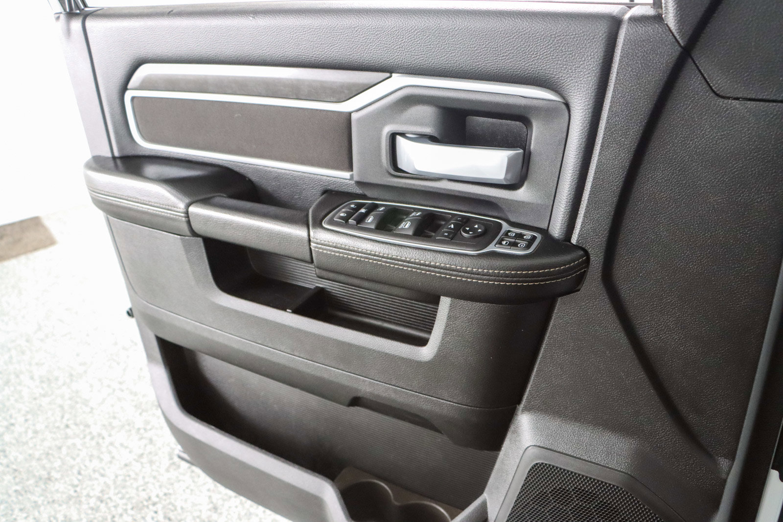 Used 2024 RAM 2500 Big Horn image 23