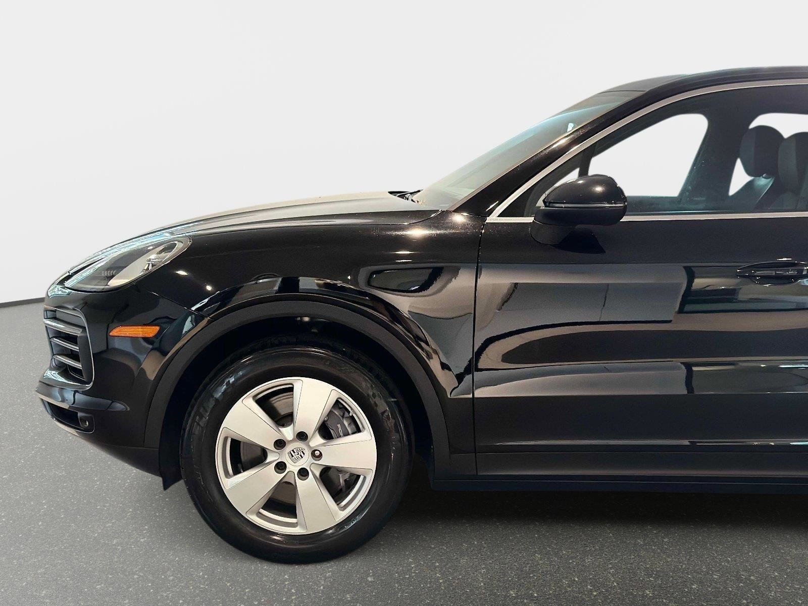 Used 2022 Porsche Cayenne image 11