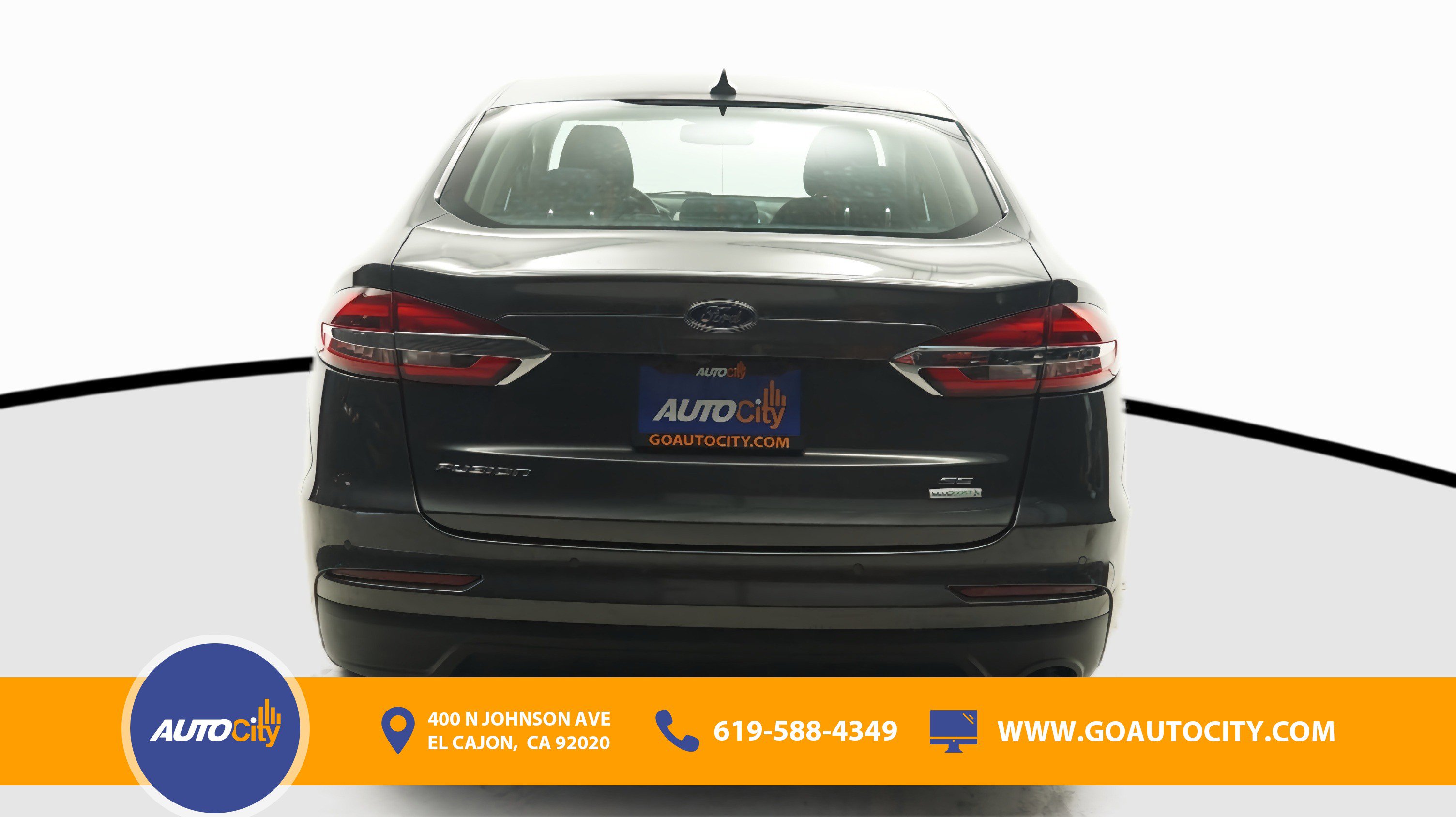 Used 2019 Ford Fusion SE FWD image 12