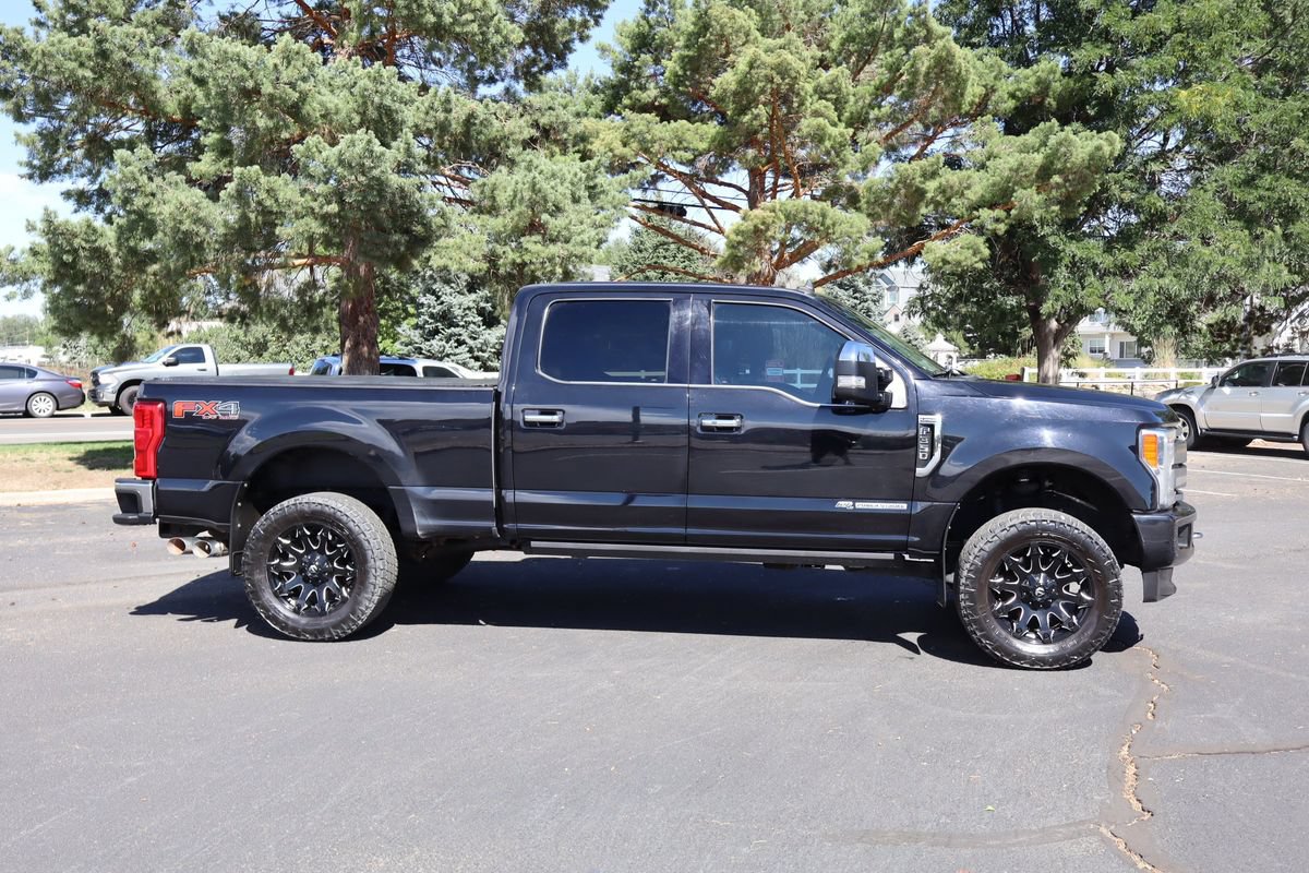 Used 2019 Ford F350 Platinum w/ Platinum Ultimate Package AWD/4WD image 3
