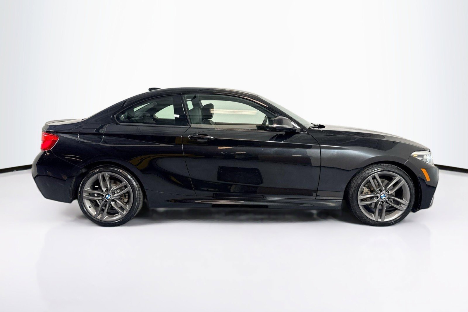 Used 2018 BMW 230i xDrive Coupe image 4