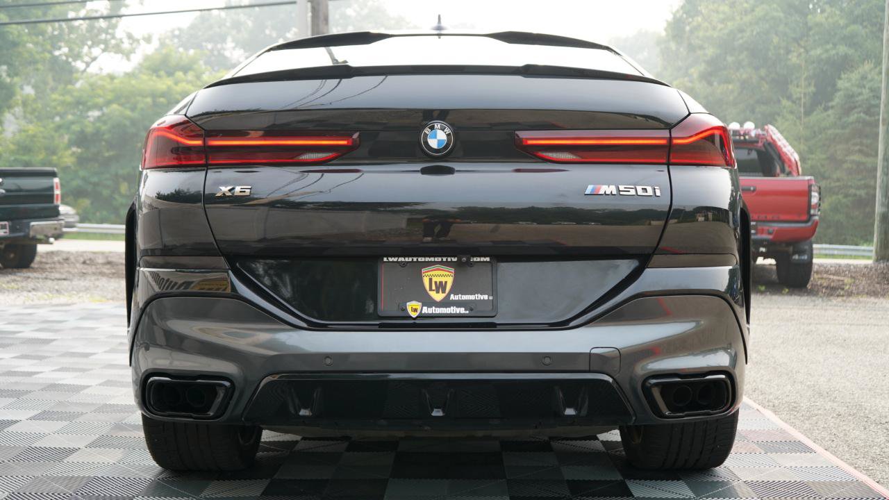 Used 2021 BMW X6 M50i w/ Executive Package AWD/4WD image 31