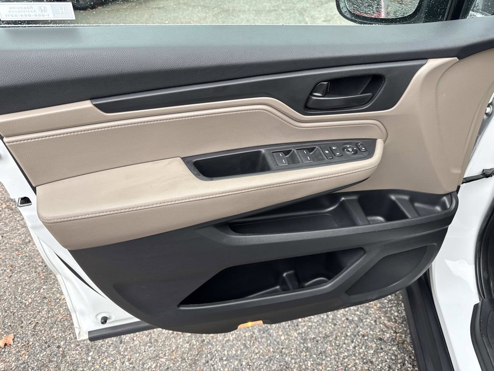 Used 2022 Honda Odyssey EX image 12