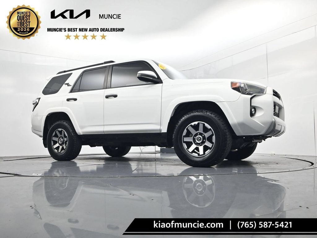 Used 2021 Toyota 4Runner TRD Off-Road AWD/4WD image 34