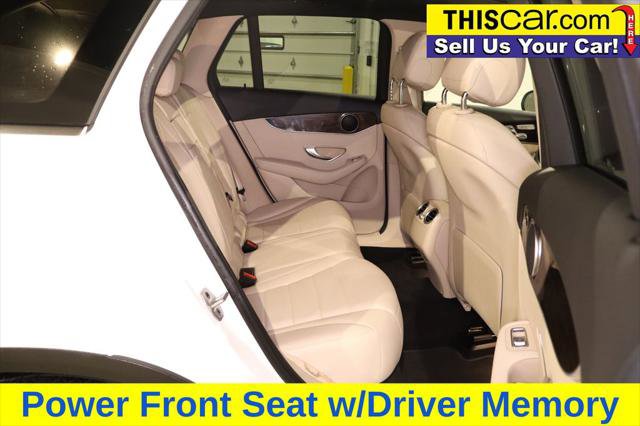 Used 2021 Mercedes-Benz GLC 300 w/ Premium Package image 28