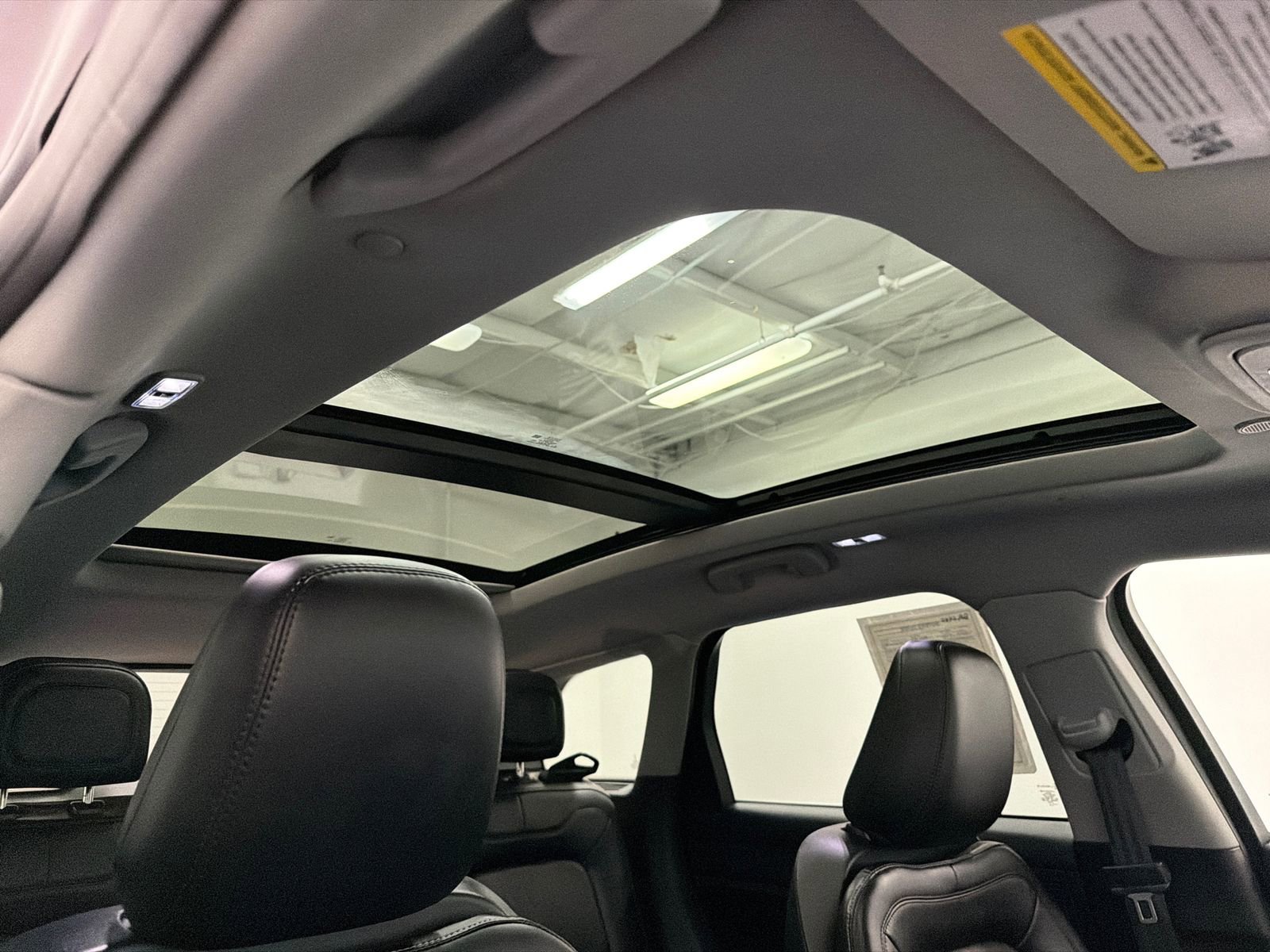 Used 2022 Lincoln Corsair AWD w/ Premium Package image 13