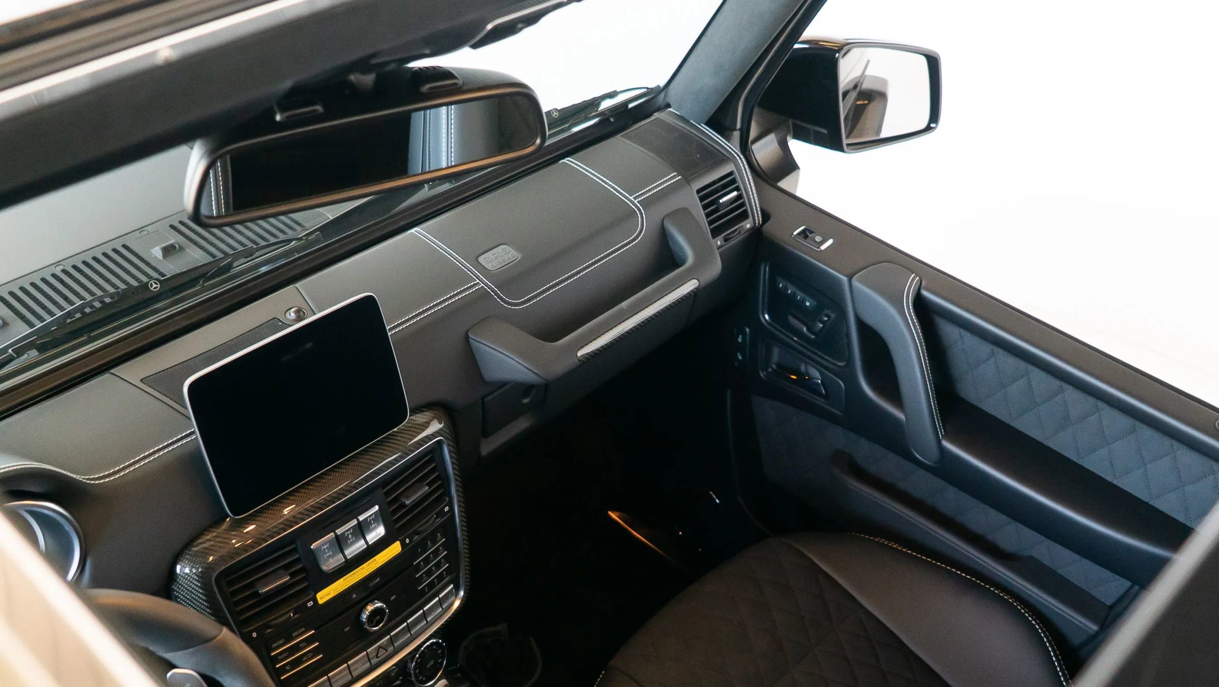 Used 2017 Mercedes-Benz G 550 Squared image 71