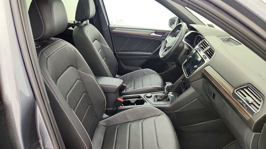 Used 2023 Volkswagen Tiguan SEL R-Line AWD/4WD image 24