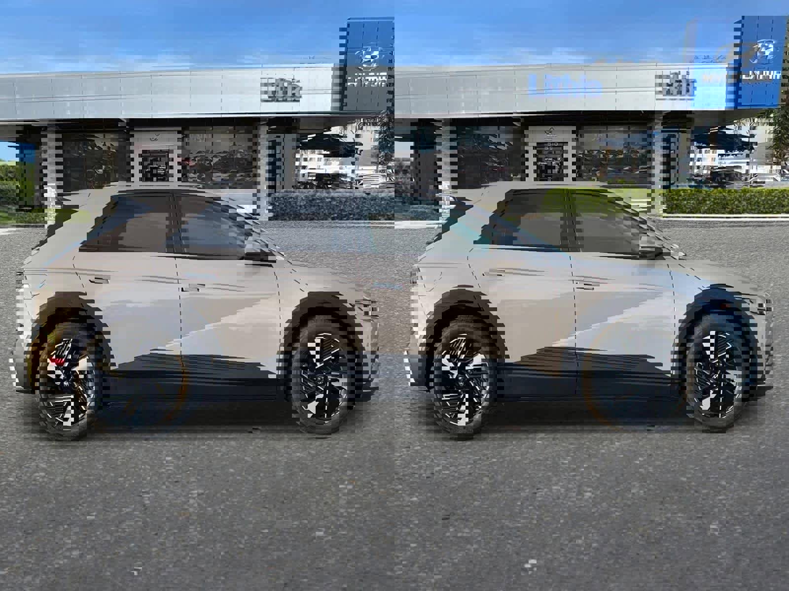 New 2026 Hyundai Ioniq 5 SE image 8