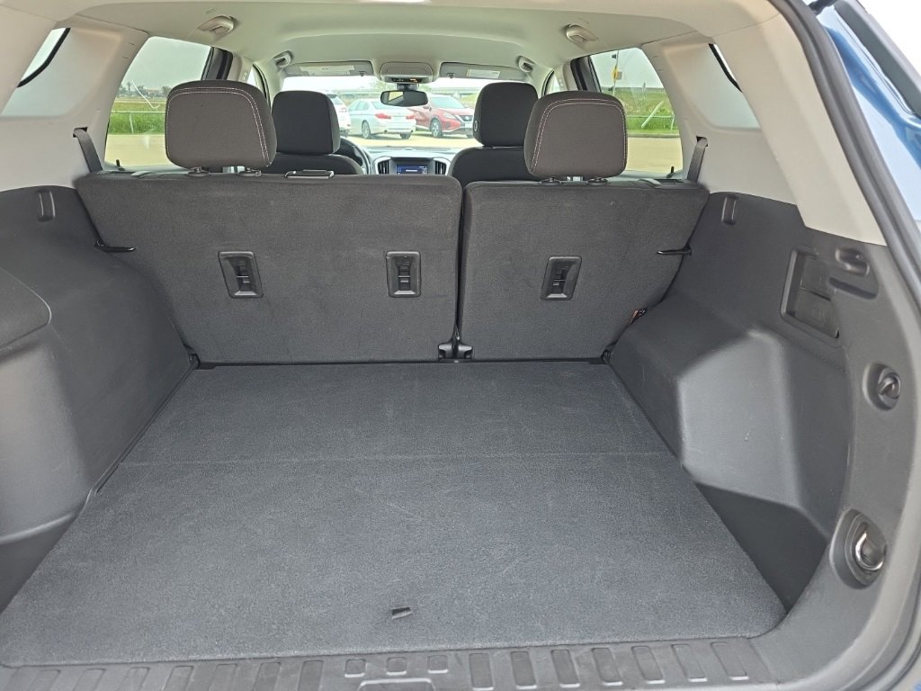 Used 2024 GMC Terrain SLE image 18