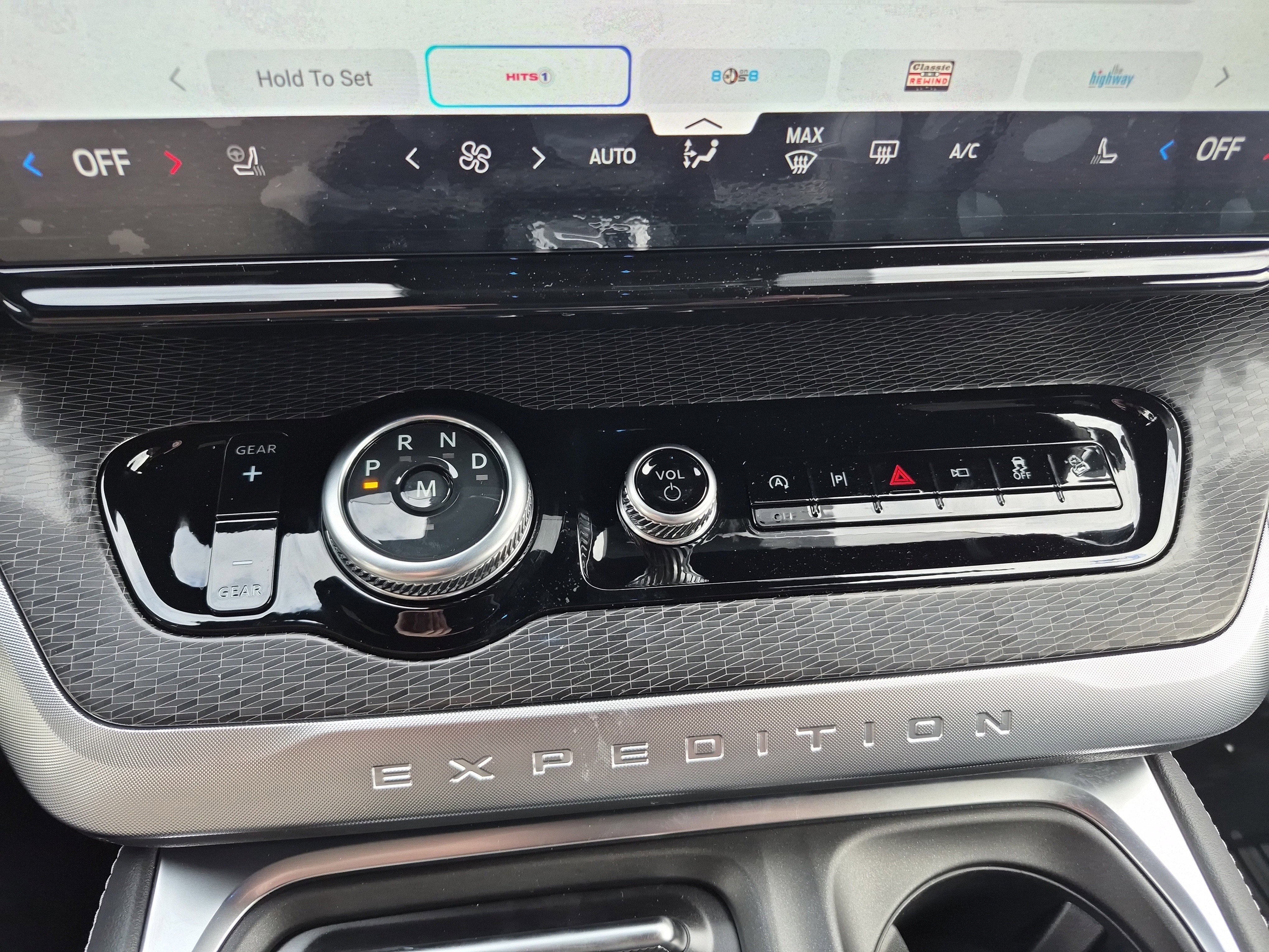 New 2026 Ford Expedition Platinum w/ Stealth Appearance Package image 35