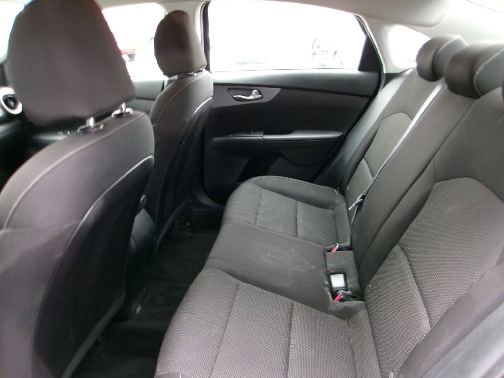 Used 2021 Kia Forte LXS image 12
